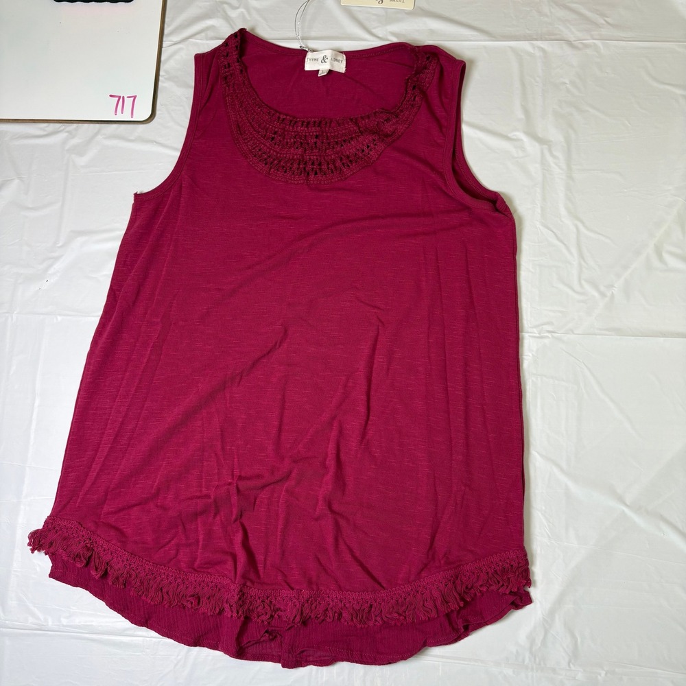 Thyme & Honey Womens Crochet Neck Fringe Hem Tank Top Burgundy Wine Large NWT‎